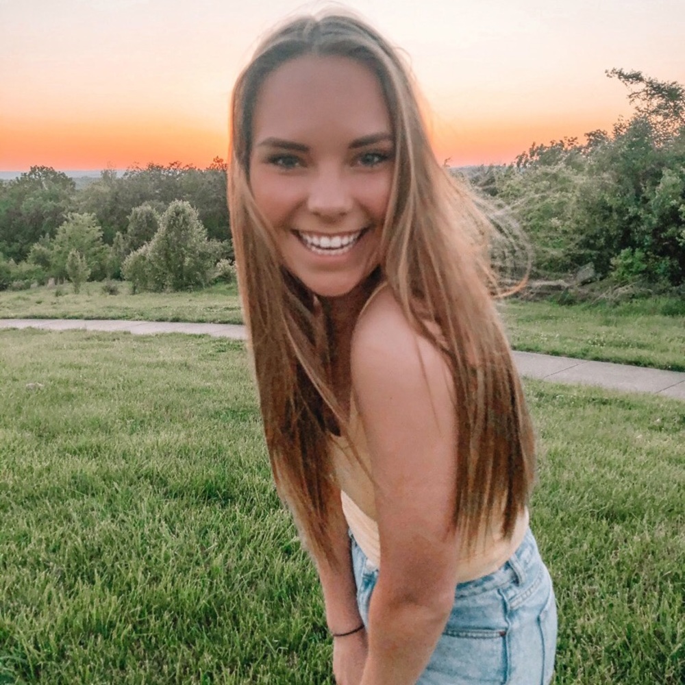 Meet your Posher, Yana